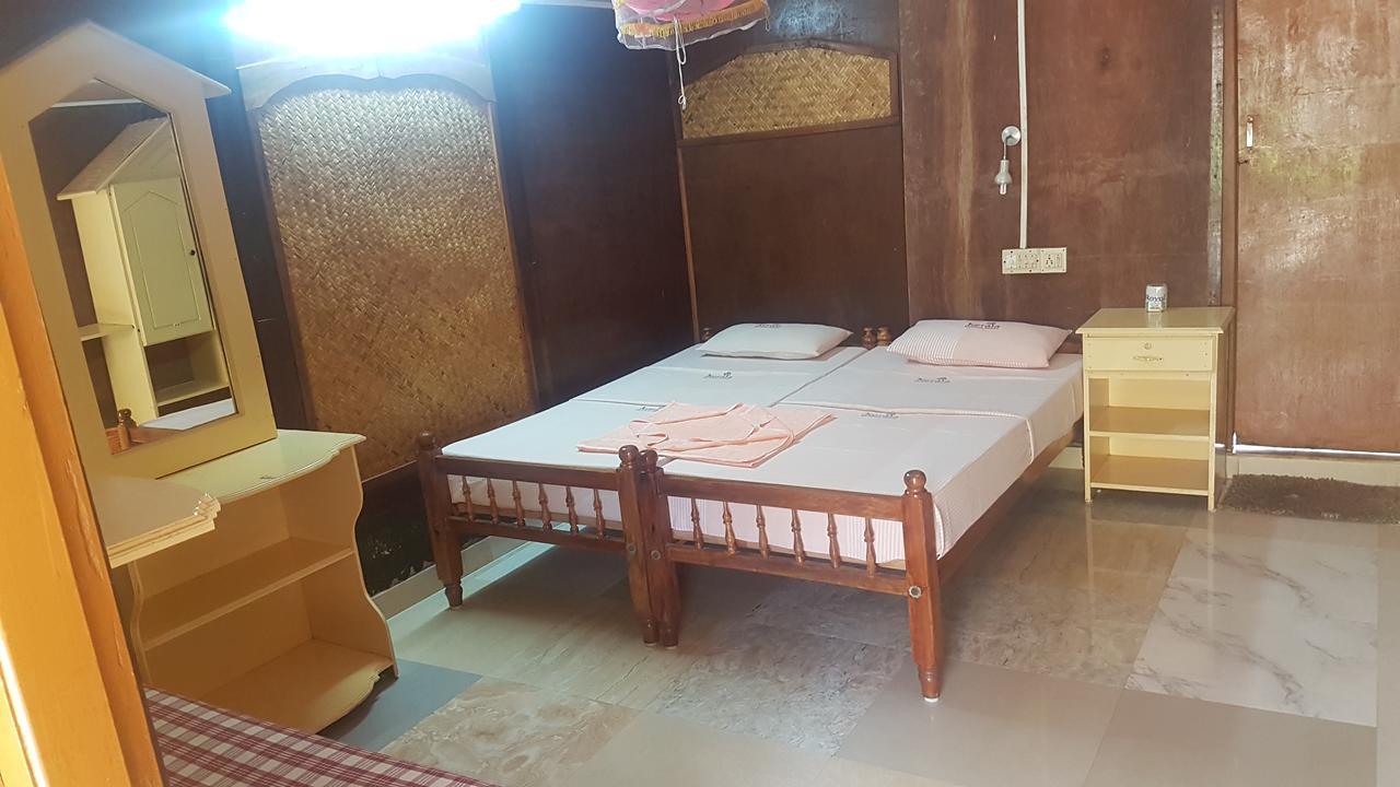 Kerala Bamboo House 호텔 바르칼라 외부 사진